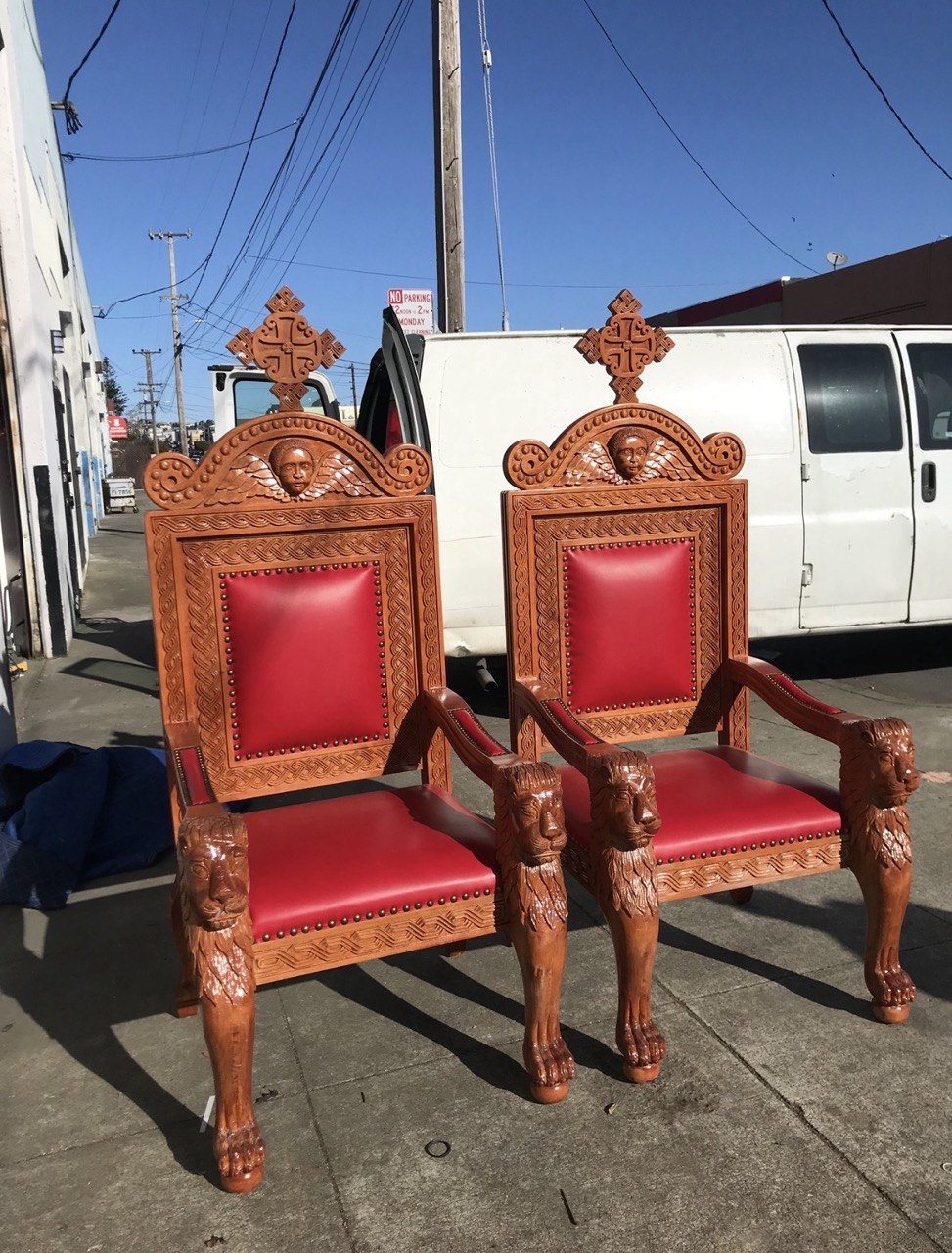 Throne Chairs